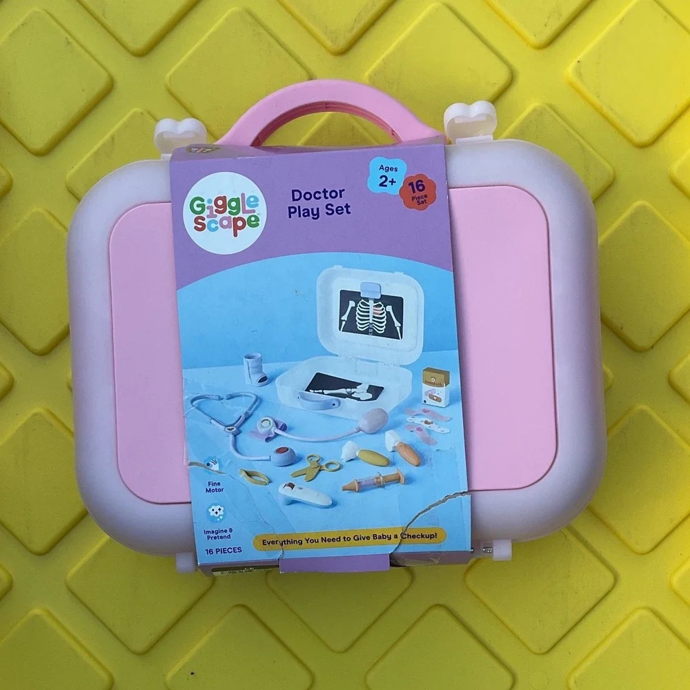 Giggle Scape Doctor Play Set 16 Piece Pink Purple Medical Kit Toy Ages 2+ New